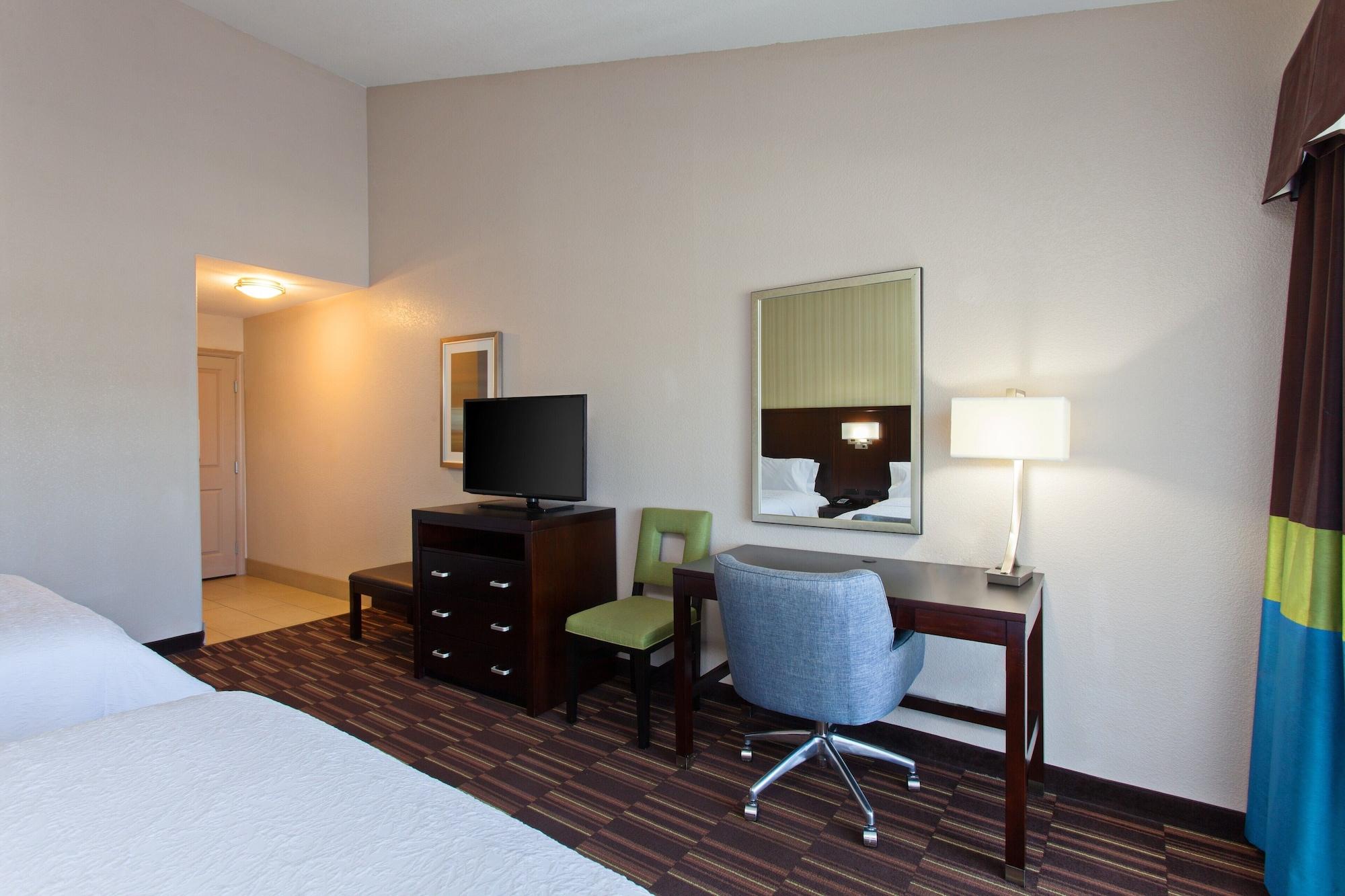 Hampton Inn Morgan Hill Exterior photo